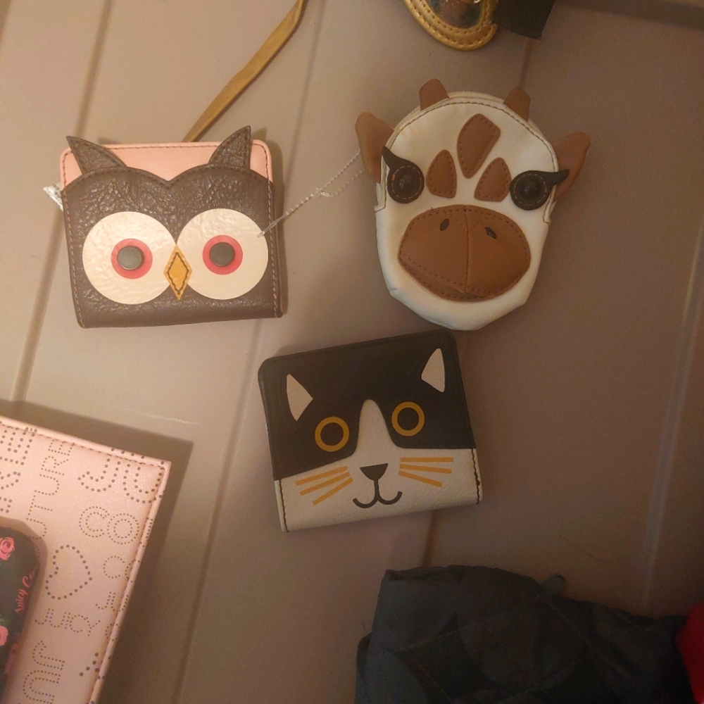 3 Different fossil wallets